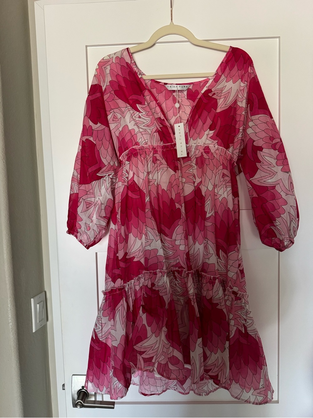Trina Turk Pink & Fuchsia Floral V-Neck Tiered Dress